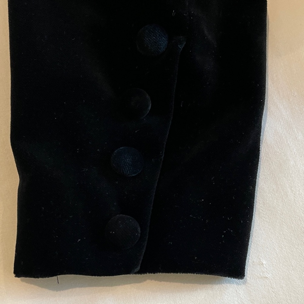 Laura Ashley Black Velvet Women's Blazer, Made in Great Britain - Picture 7 of 15